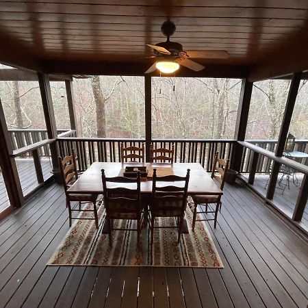 Cozy Creekfront Family Cabin-Pet Friendly -Gamerm-Hot Tub Hiawassee Eksteriør billede