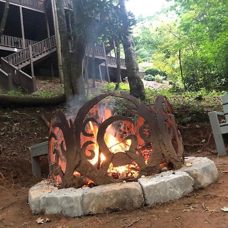 Cozy Creekfront Family Cabin-Pet Friendly -Gamerm-Hot Tub Hiawassee Eksteriør billede