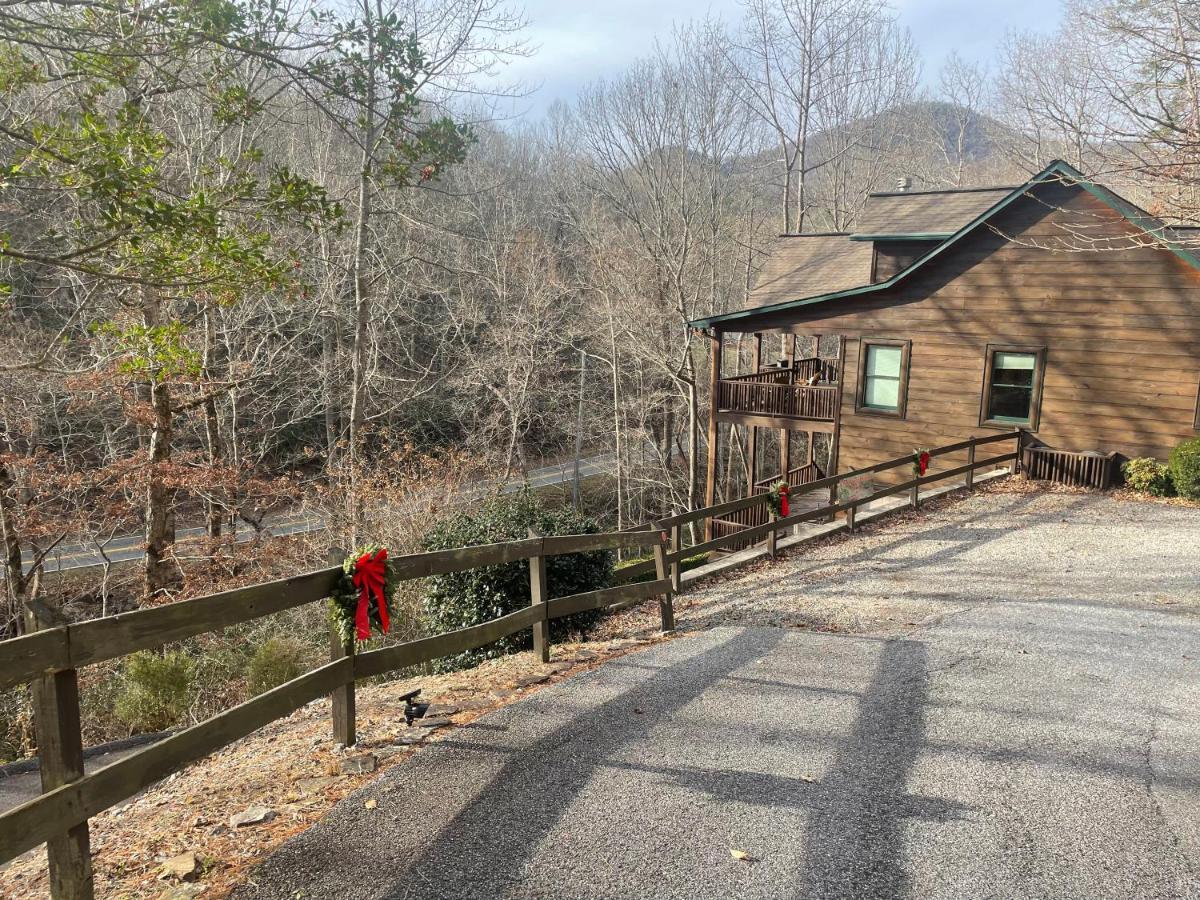 Cozy Creekfront Family Cabin-Pet Friendly -Gamerm-Hot Tub Hiawassee Eksteriør billede
