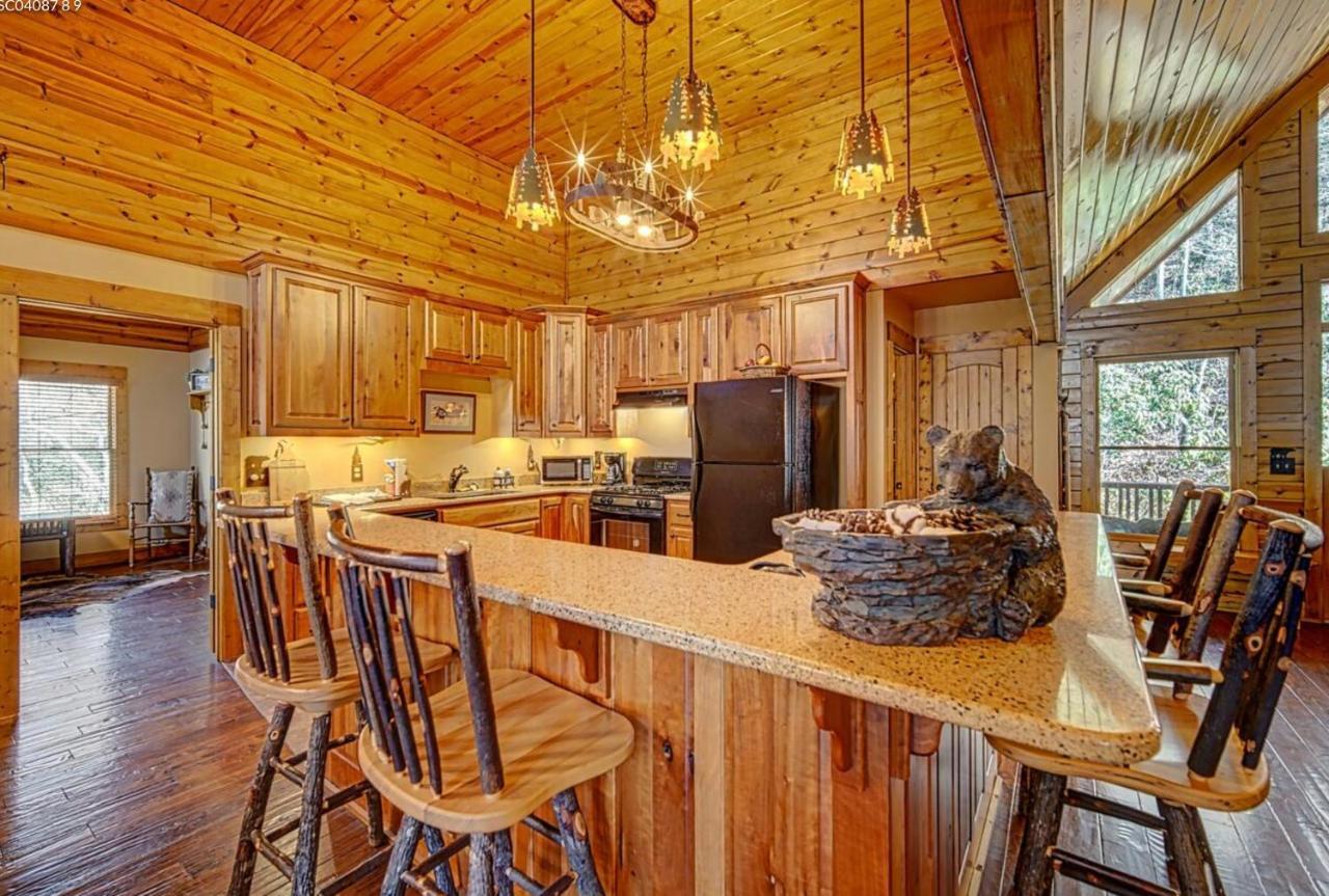 Cozy Creekfront Family Cabin-Pet Friendly -Gamerm-Hot Tub Hiawassee Eksteriør billede