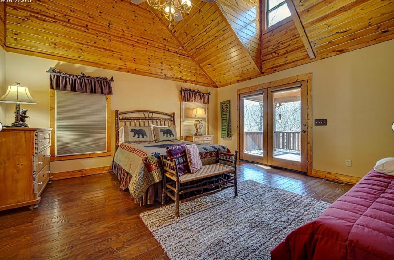 Cozy Creekfront Family Cabin-Pet Friendly -Gamerm-Hot Tub Hiawassee Eksteriør billede