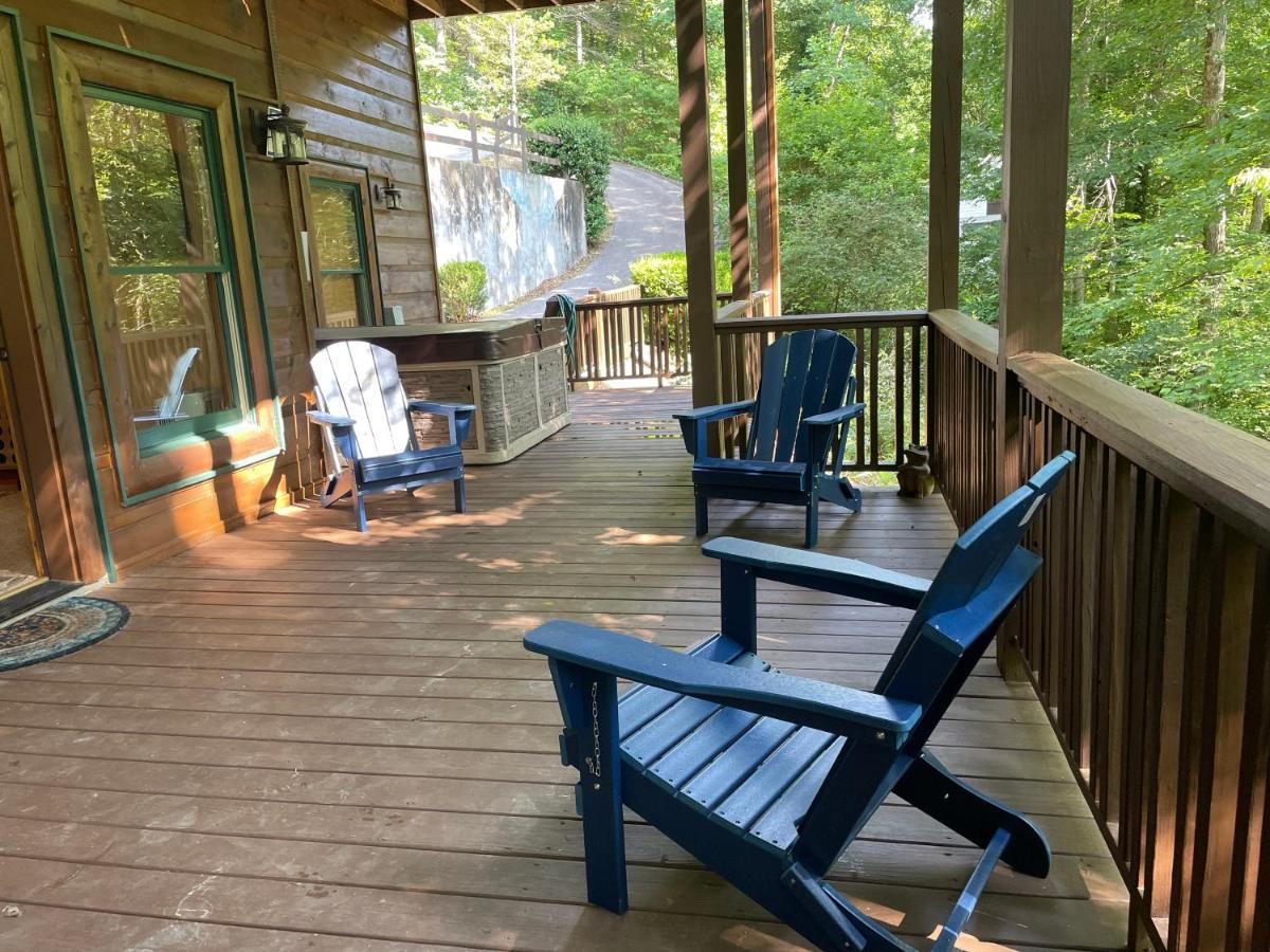 Cozy Creekfront Family Cabin-Pet Friendly -Gamerm-Hot Tub Hiawassee Eksteriør billede