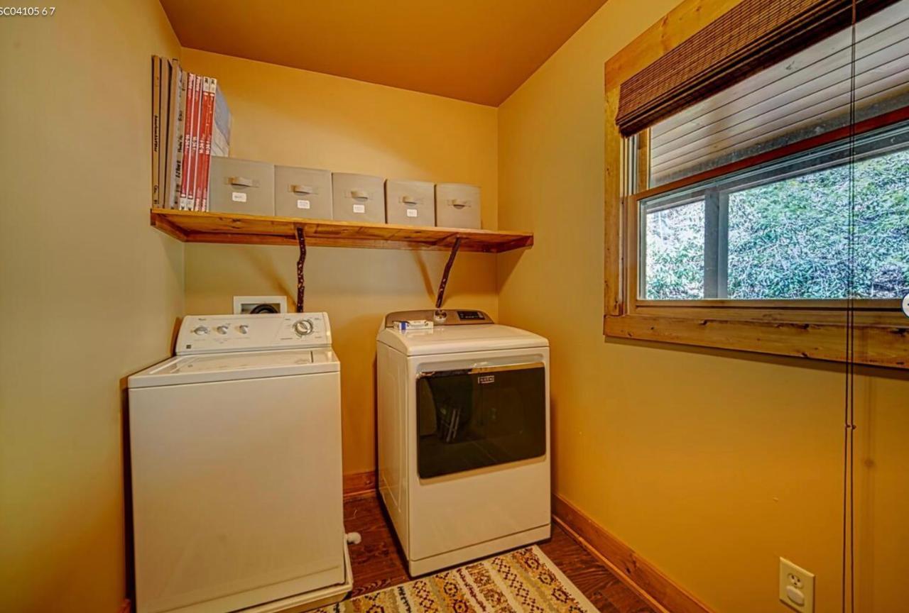 Cozy Creekfront Family Cabin-Pet Friendly -Gamerm-Hot Tub Hiawassee Eksteriør billede