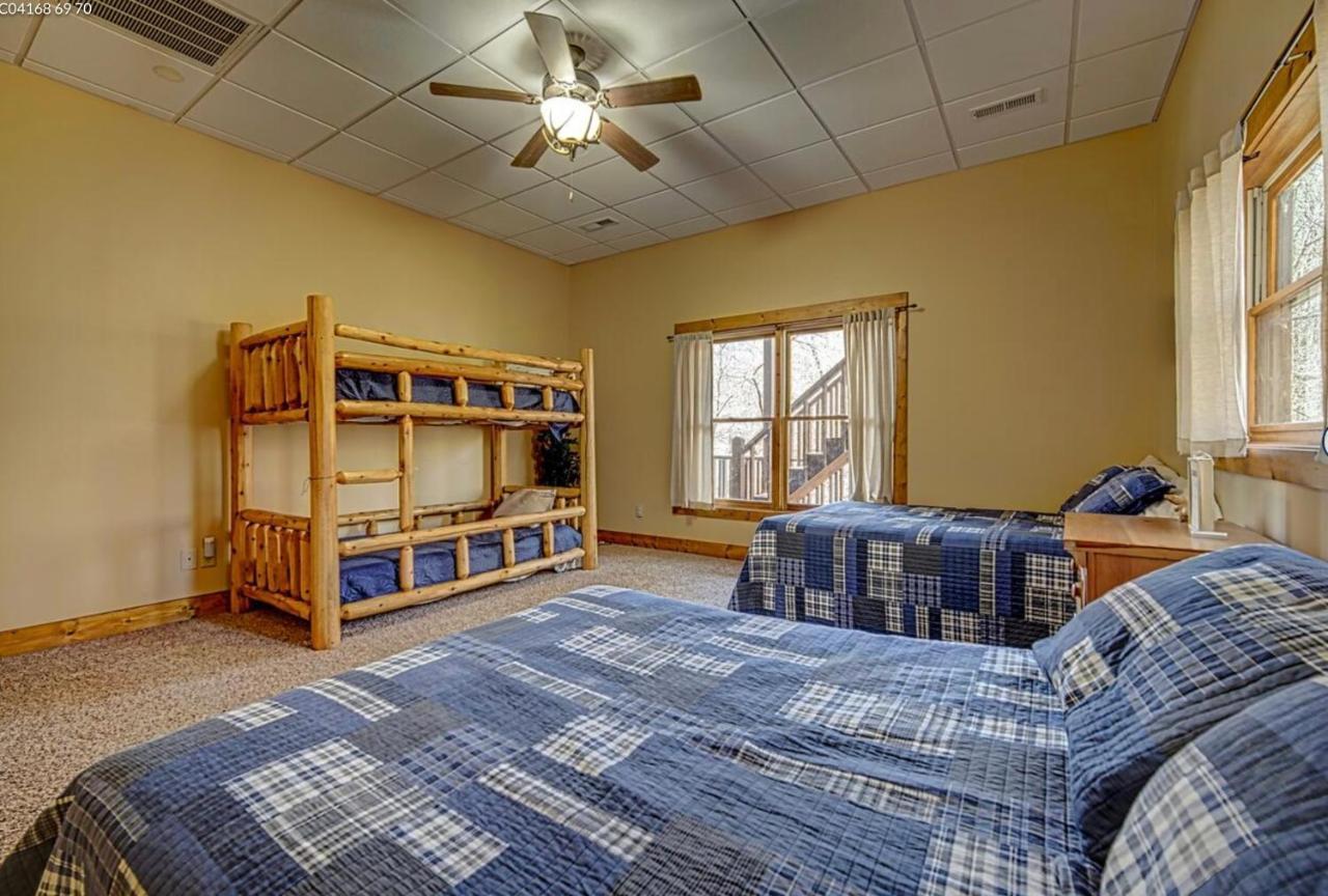 Cozy Creekfront Family Cabin-Pet Friendly -Gamerm-Hot Tub Hiawassee Eksteriør billede