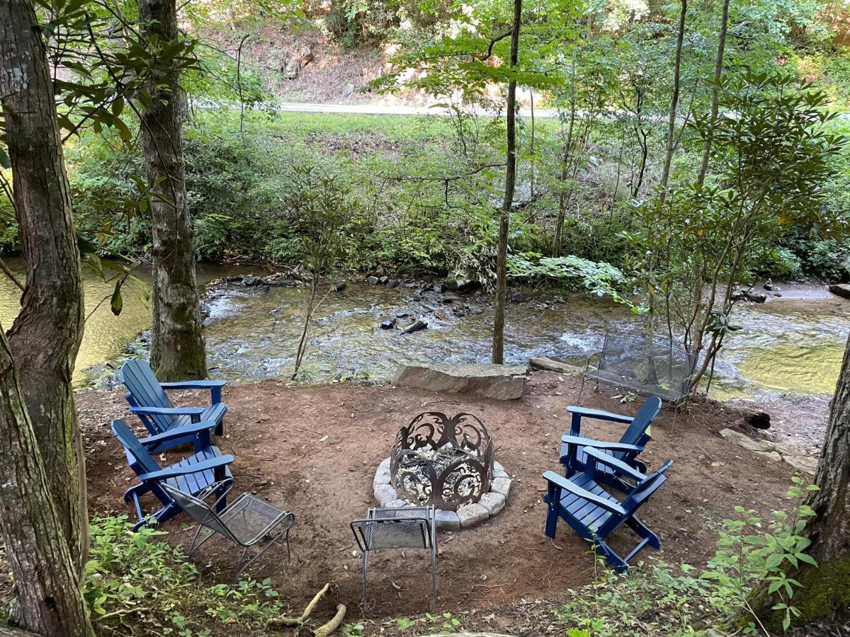 Cozy Creekfront Family Cabin-Pet Friendly -Gamerm-Hot Tub Hiawassee Eksteriør billede