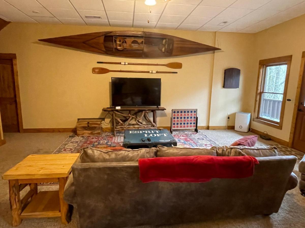 Cozy Creekfront Family Cabin-Pet Friendly -Gamerm-Hot Tub Hiawassee Eksteriør billede